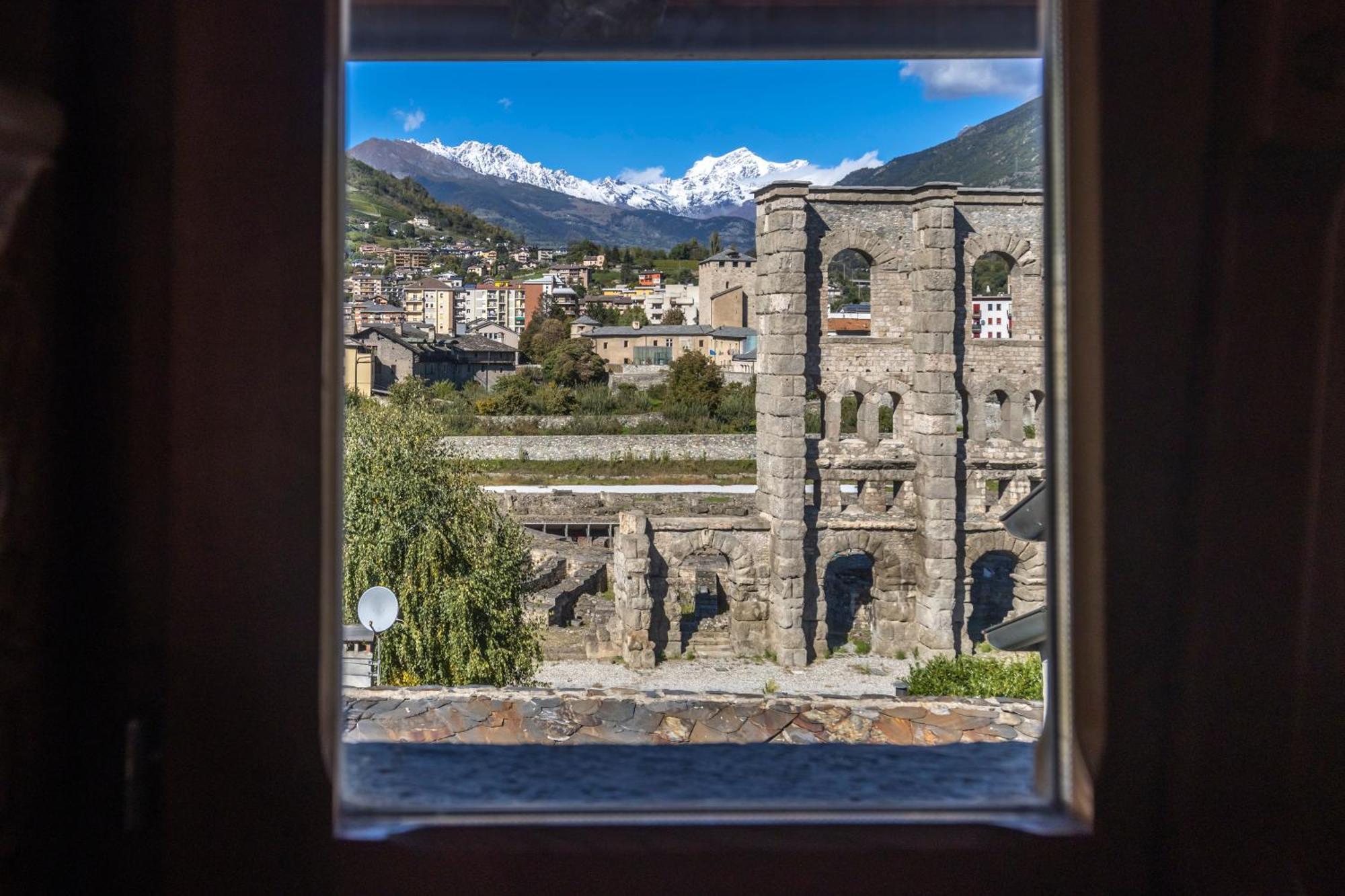 Aosta Con Vista - Appartamento In Centro Extérieur photo